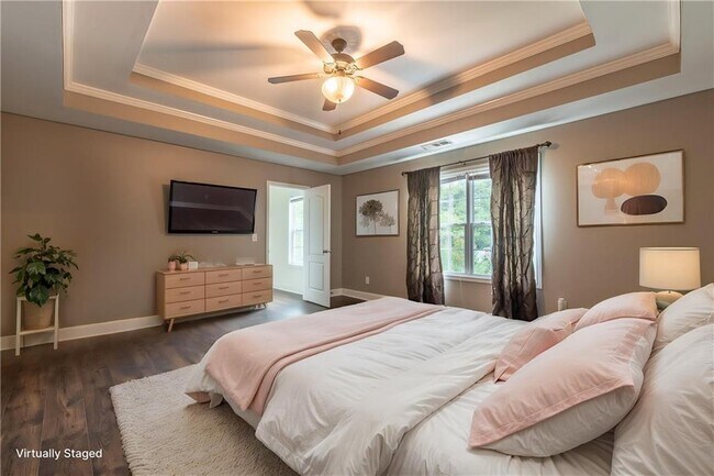 Building Photo - 5181 Heather Rd SE