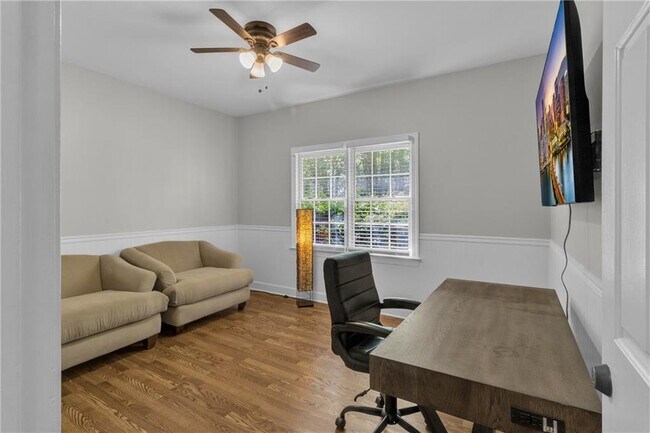 Building Photo - 1085 Castle Pointe Ln