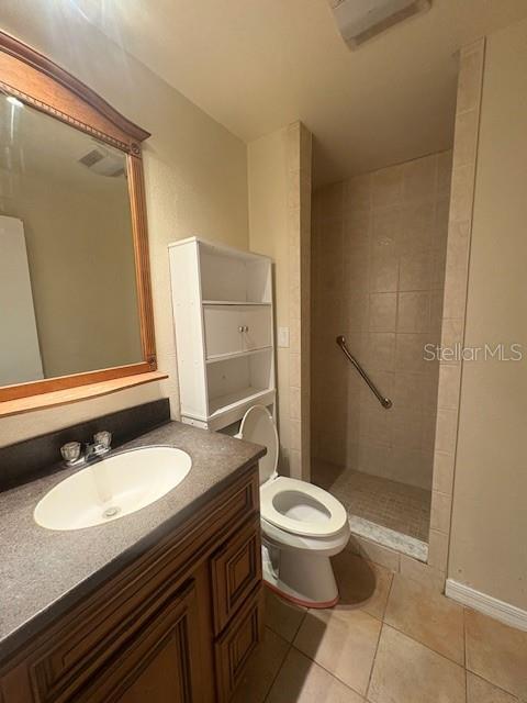 Building Photo - 1028 Lakewood Ct