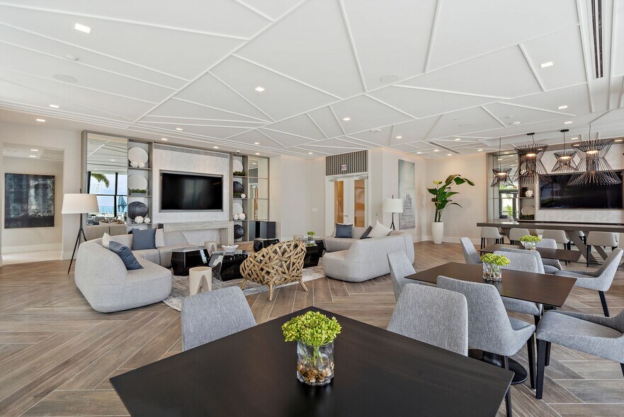 Saltaire Clubhouse - 301 1st St S