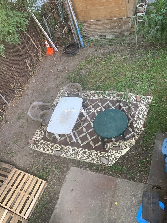 Building Photo - 9 Kerwin St