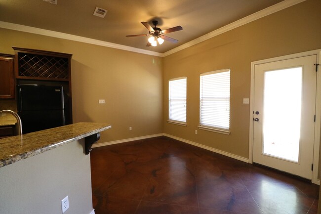 Building Photo - 502 Stoneridge Dr
