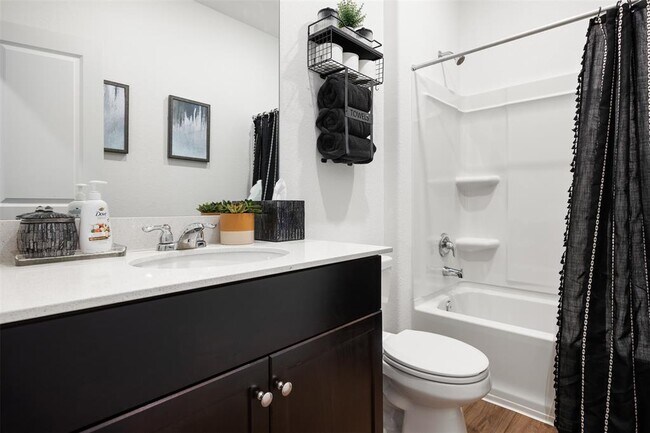 Building Photo - 257 Muscovy Dr