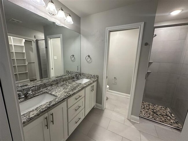 Building Photo - Magnolia Park #10722