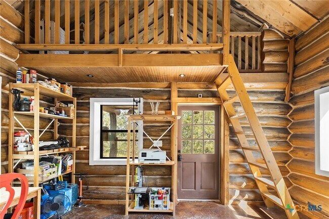 Building Photo - 218 Alexandra Ln