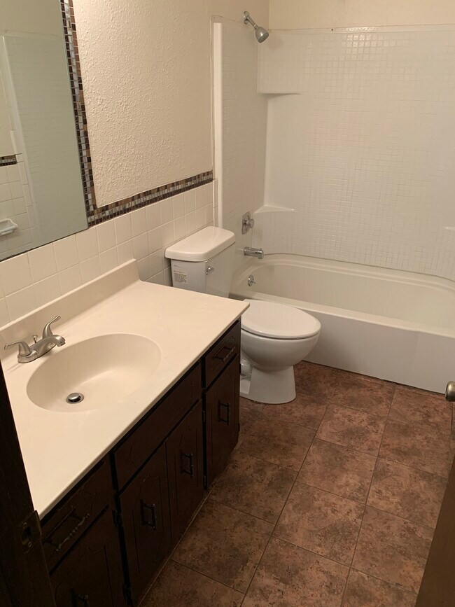 Building Photo - 3013 10th St N