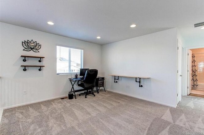 Building Photo - 27330 E 10th Dr