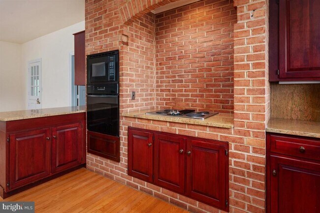 Building Photo - 15321 FALLS