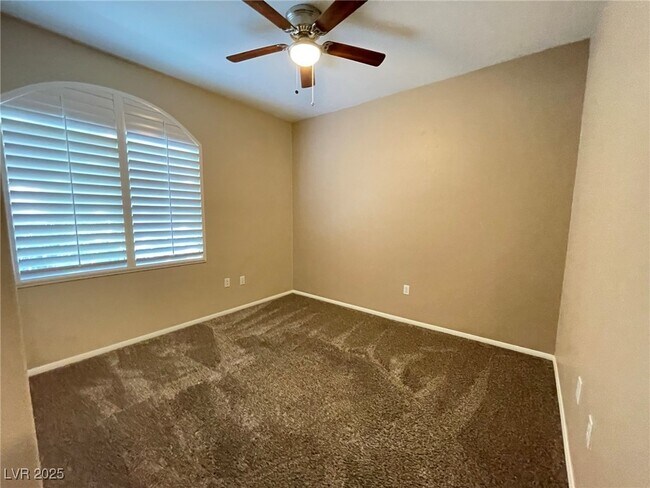 Building Photo - 700 Carnegie St