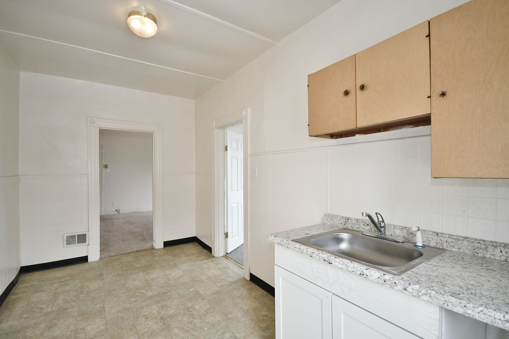 Building Photo - 855 Crucible St