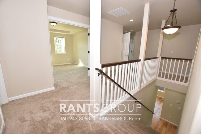 Building Photo - 4 br, 2.5 bath House - 4000 Amelia Ct NE