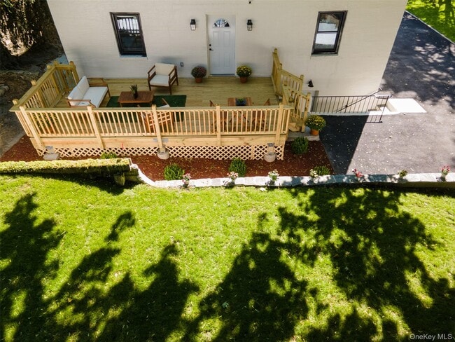 Building Photo - 25 Van Duzen Pl