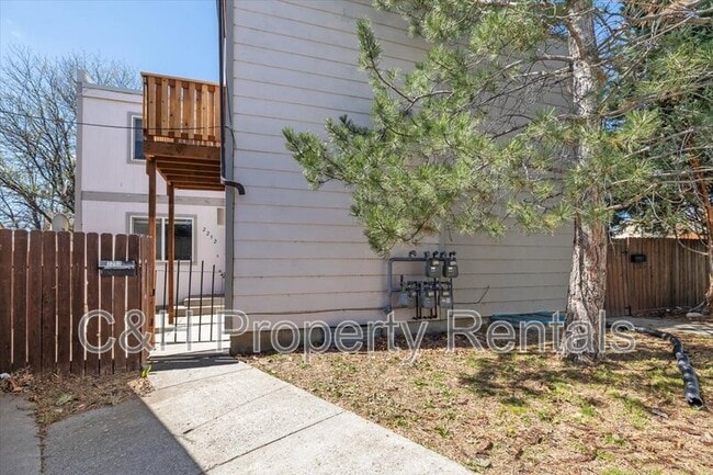 Building Photo - 2252 Avenue C