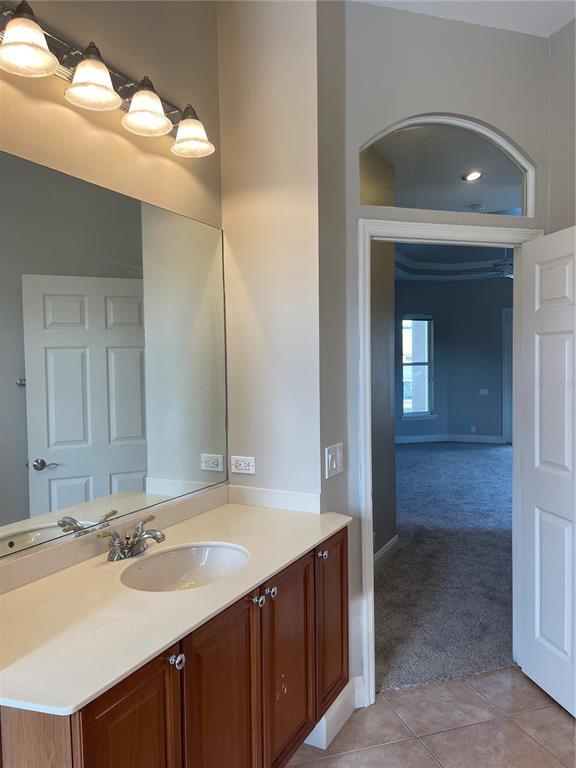 Building Photo - 1209 Vista Hills Dr