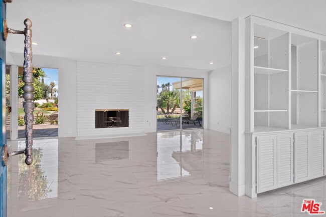 Building Photo - 75562 Camino De Plata N