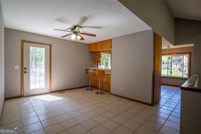 Building Photo - 1540 Magnolia Pl