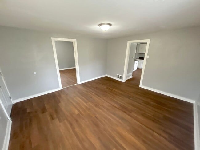 Building Photo - 3447 Cook Rd