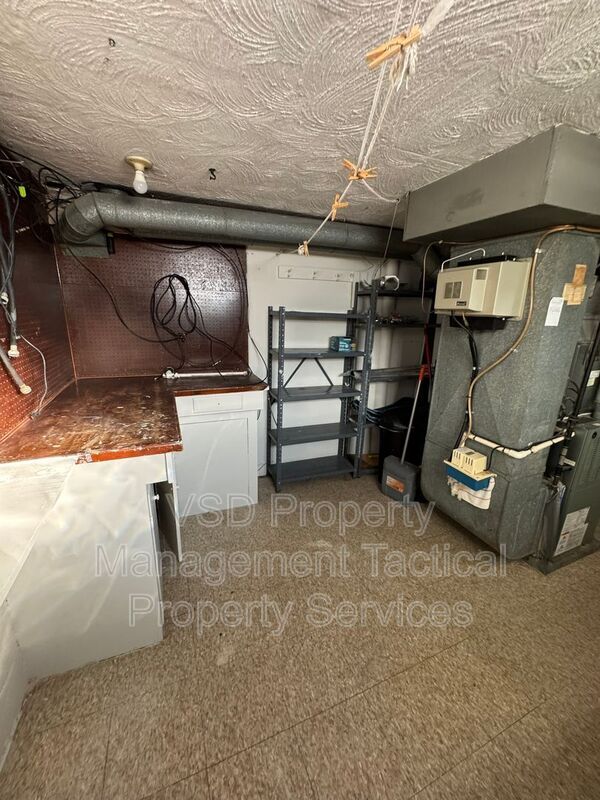 Building Photo - 12930 Havana Rd