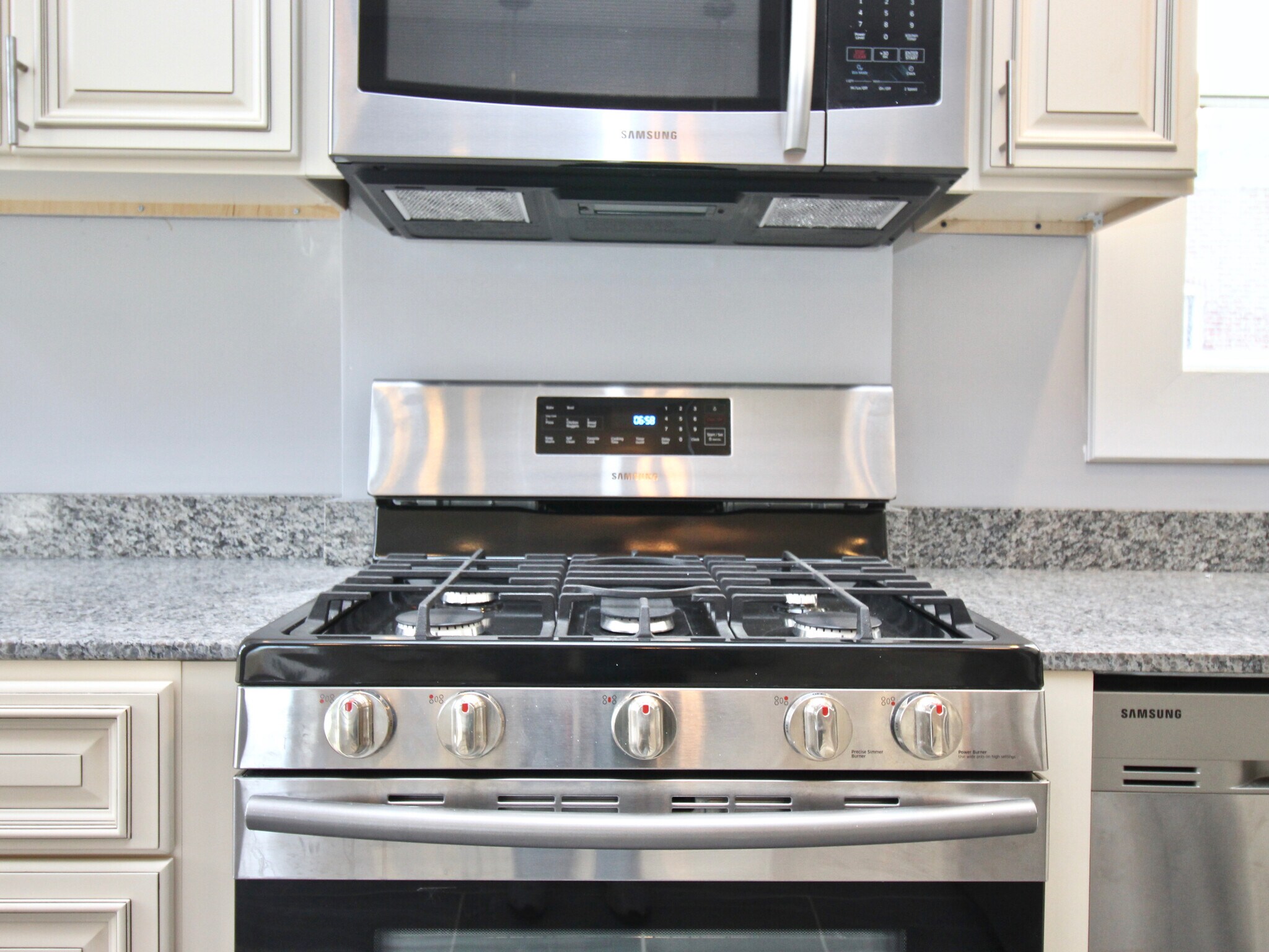 Building Photo - 3526 Vista Ave