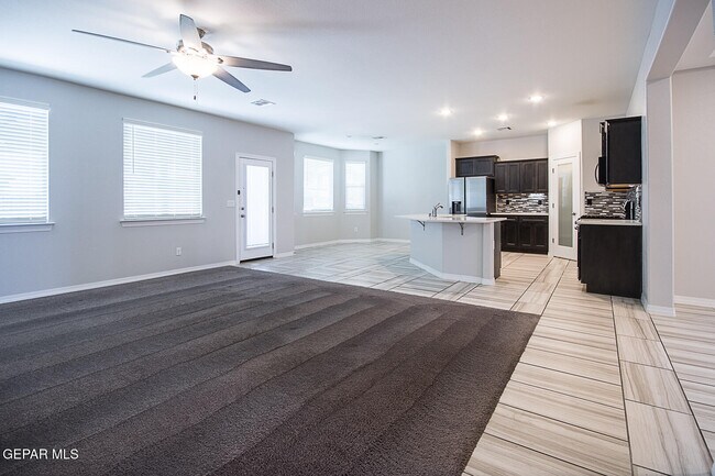 Building Photo - 2621 Mike Price Dr