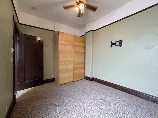 Building Photo - Sunflower Estate LLC