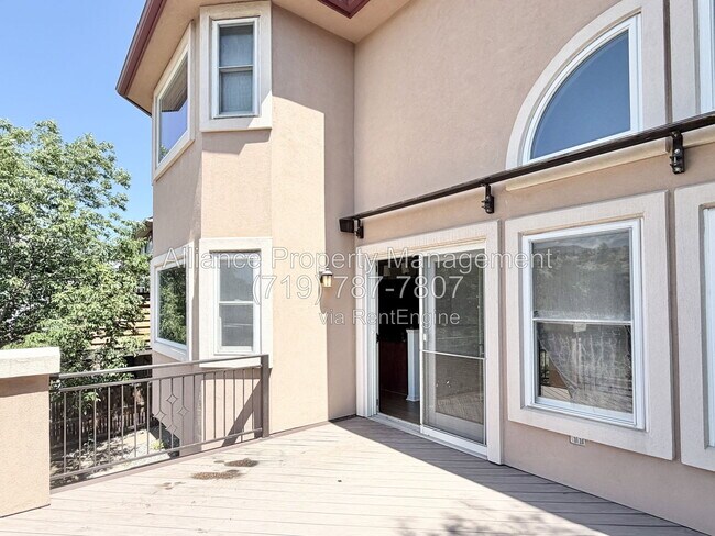 Building Photo - 1755 Smoke Ridge Dr