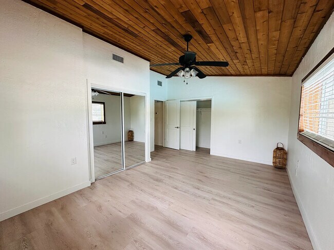 Building Photo - 2650 Philippe Pkwy