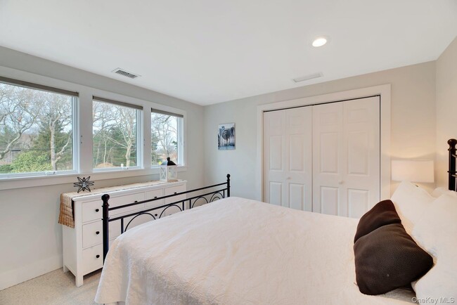 Building Photo - 550 Krause Rd