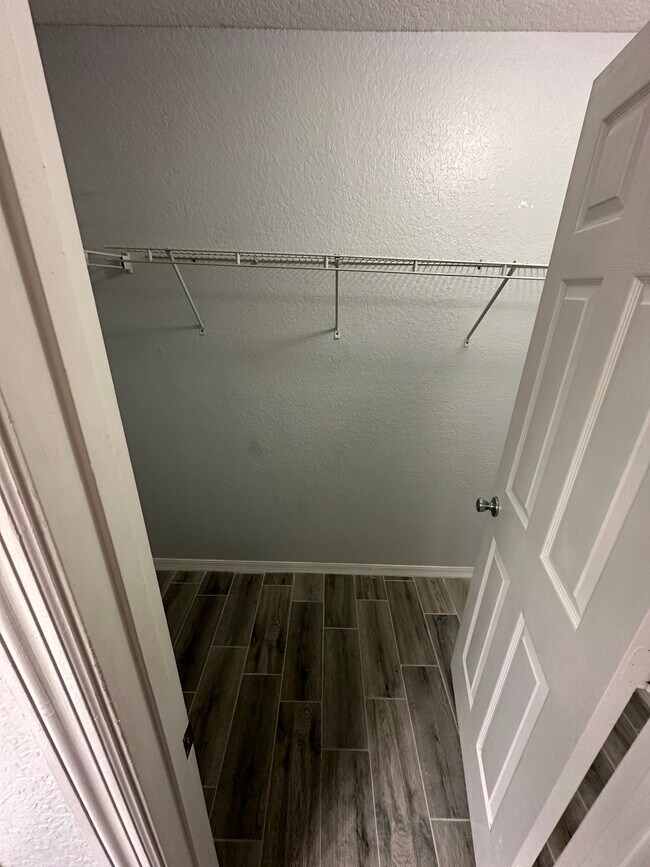 Building Photo - 875 Grand Regency Pointe