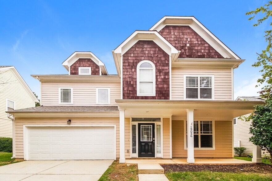 Primary Photo - 19056 Coachmans Trace