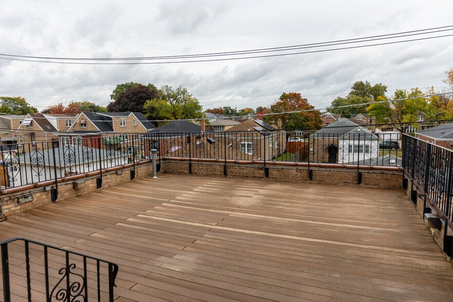 Building Photo - 5643 S Harlem Ave