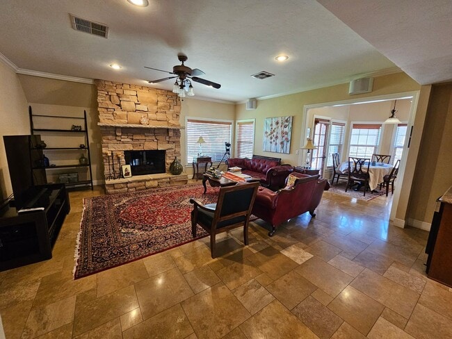 Building Photo - 311 Desert Sun Ct