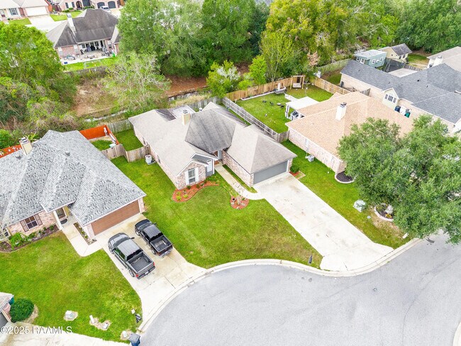 Building Photo - 130 Windermere Cir