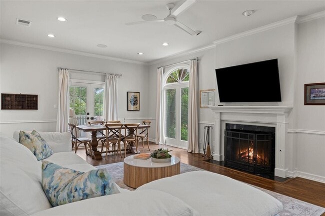Building Photo - 2922 Thousand Oaks Dr