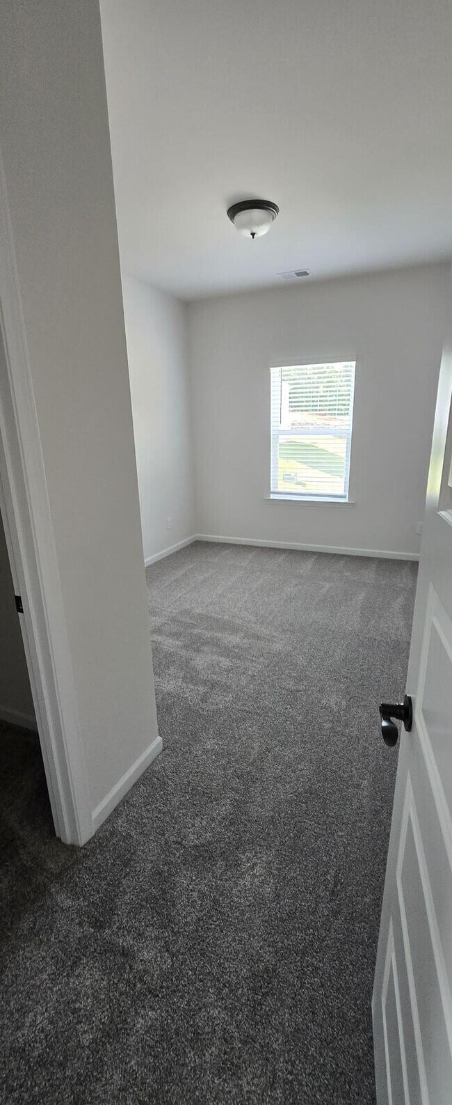 Building Photo - 174 Thedford Dr