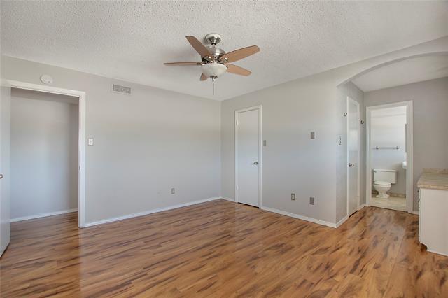 Building Photo - 5817 Sandhurst Ln