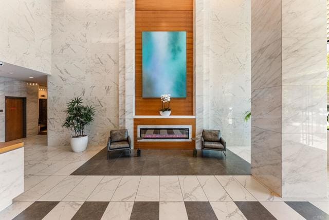 Building Photo - 2604 Fifth Ave