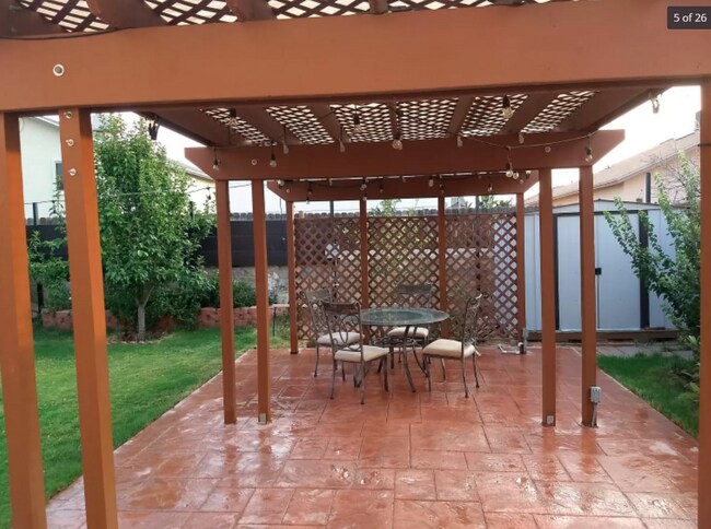 Building Photo - 14172 Tierra Halcon Dr
