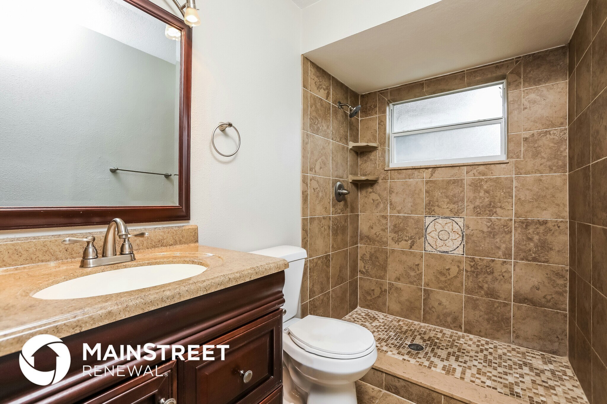 Building Photo - 109 N Alderwood St