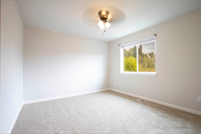 Building Photo - 23502 77th Ave E