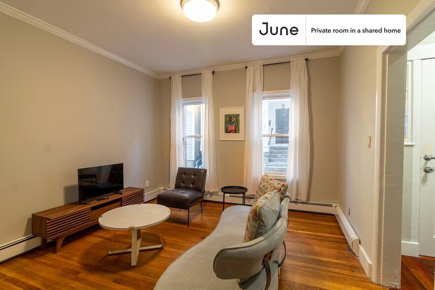 Building Photo - Room in Shared 5 bed/2 bath home