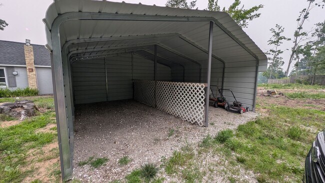 Building Photo - 4367 S Shore Dr