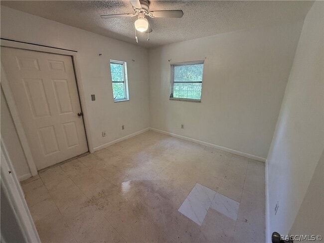 Building Photo - 7115 W Porpoise Dr