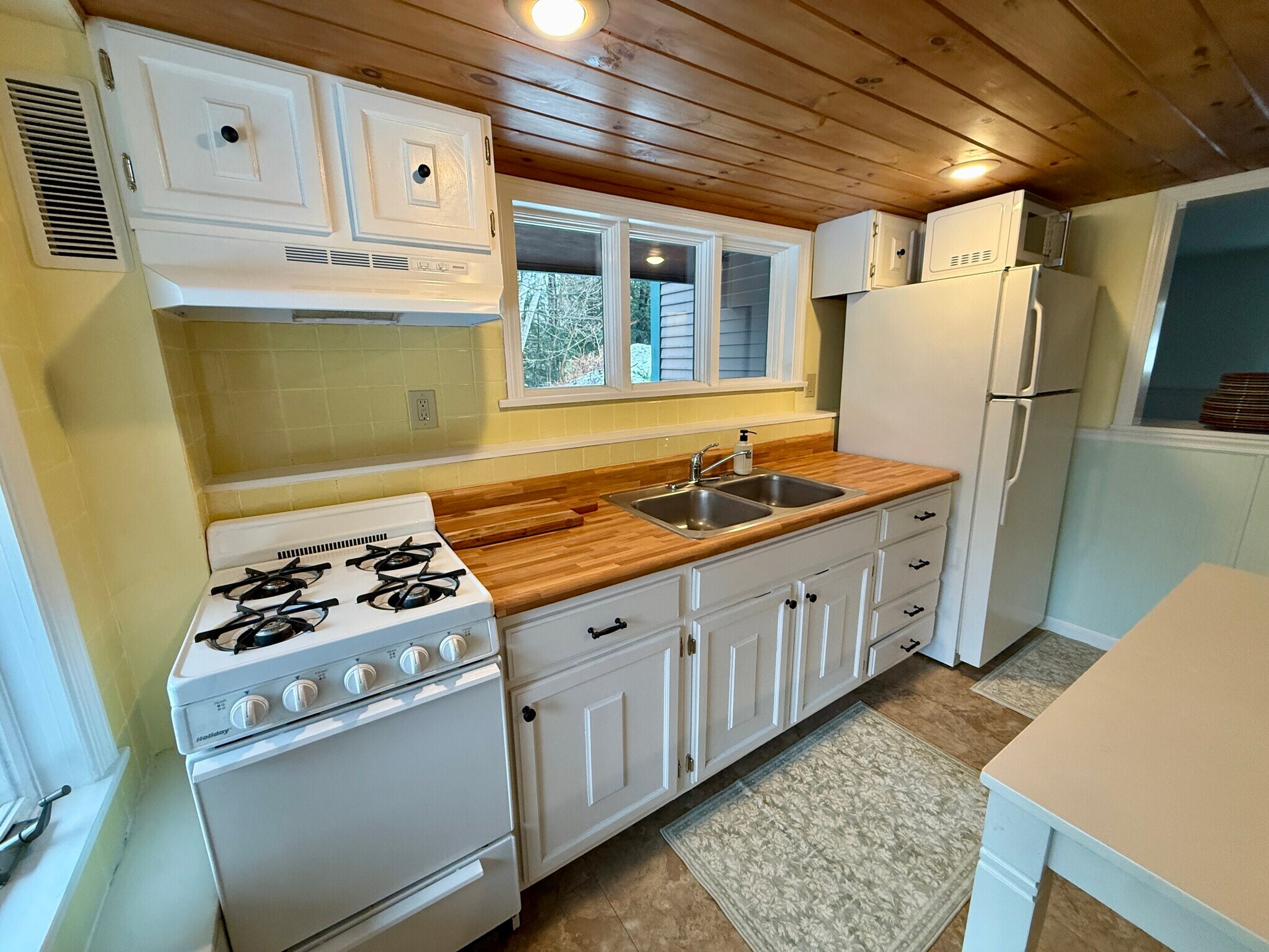 Building Photo - 111 North Rd