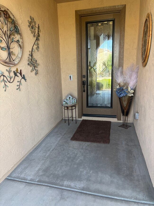 Building Photo - 4518 N Petersburg Dr