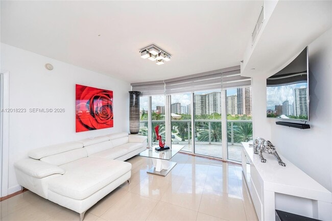 Building Photo - 17201 Collins Ave