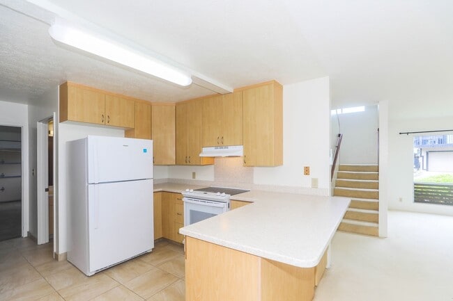 Building Photo - Kaneohe Woods – 3BR/2.5BA home with Mounta...