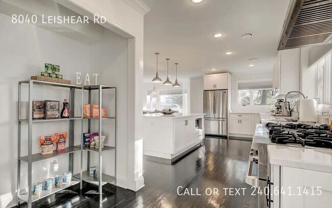 Building Photo - 8040 Leishear Rd