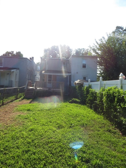 Building Photo - 503 Linden Ave