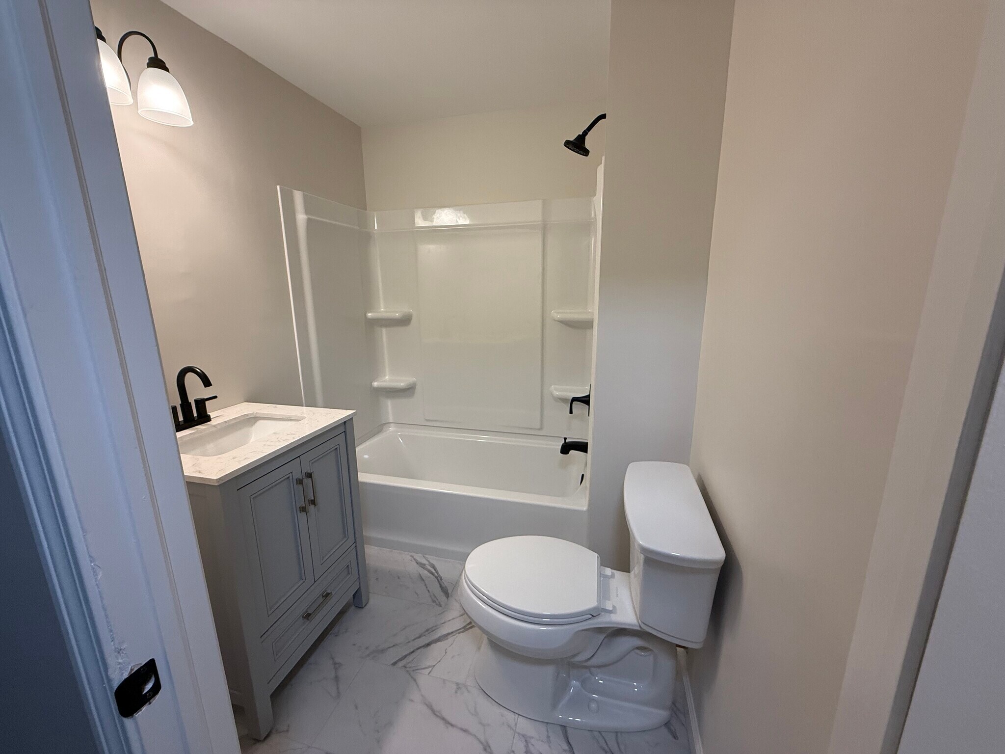 Building Photo - 735 Stafford Rd